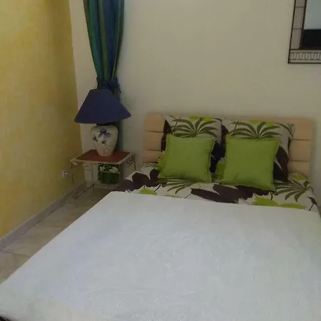 Guest house Les Alicantes 3*